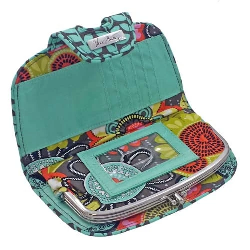 Disney Vera Bradley Bag - Perfect Petals - Kiss 'n Snap Wallet 2 Disney Vera Bradley Bag - Perfect Petals - Kiss 'n Snap Wallet - Image 2